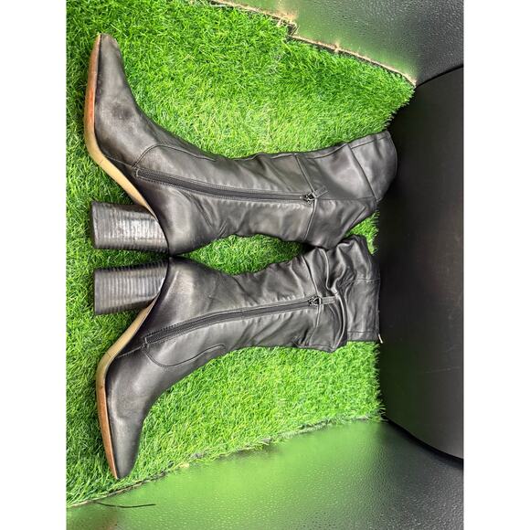 Tahari-Black-Leather-Tall- Heeled Boots-Size 9.5W - Picture 7 of 10